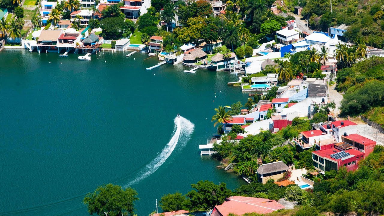 Panoramic Lake View