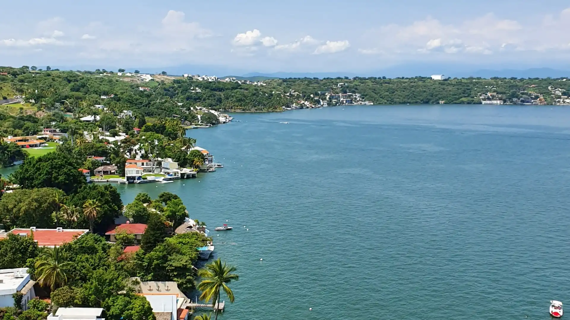 Image Enjoy your vacation at the best hotel in Tequesquitengo